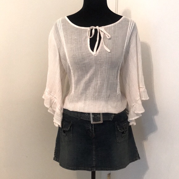 LC Lauren Conrad: Peasant Blouse w/ Bell Sleeves - Picture 3 of 11